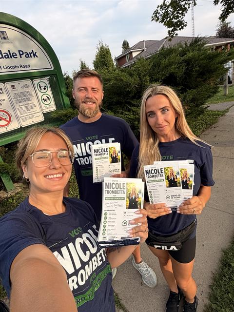 Nicole canvassing with volunteers at a neighbourhood park